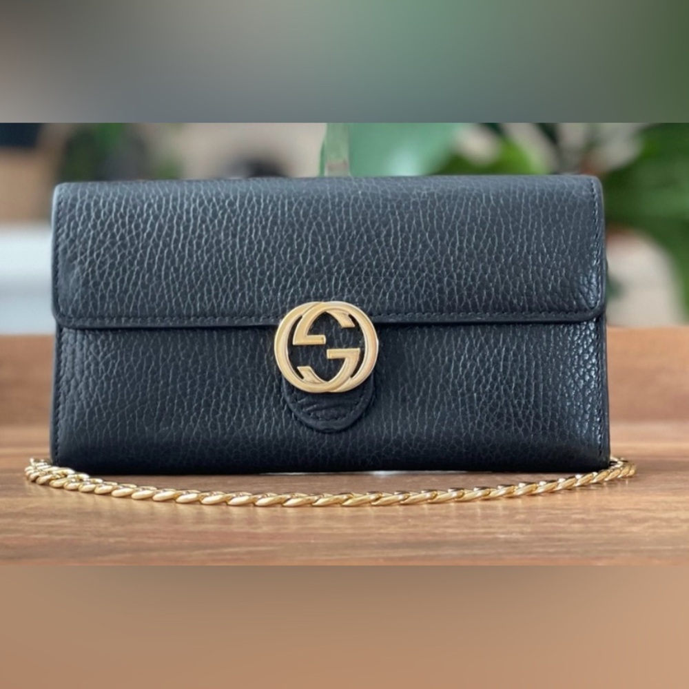 Authentic Gucci Marmont Black Pebble Leather Wallet (on chain)